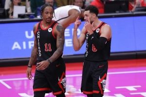 帕金斯:公牛让人分心的拉文和德罗赞都走了 现在球队很团结