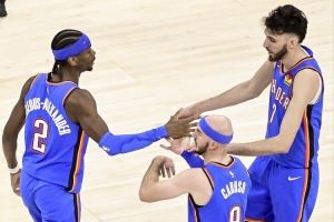 记者：雷霆的角色球员们在经历冠军洗礼之后 都变得更出色了