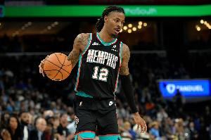 名记:森林狼也在关注莫兰特情况 火箭则不太可能追求他